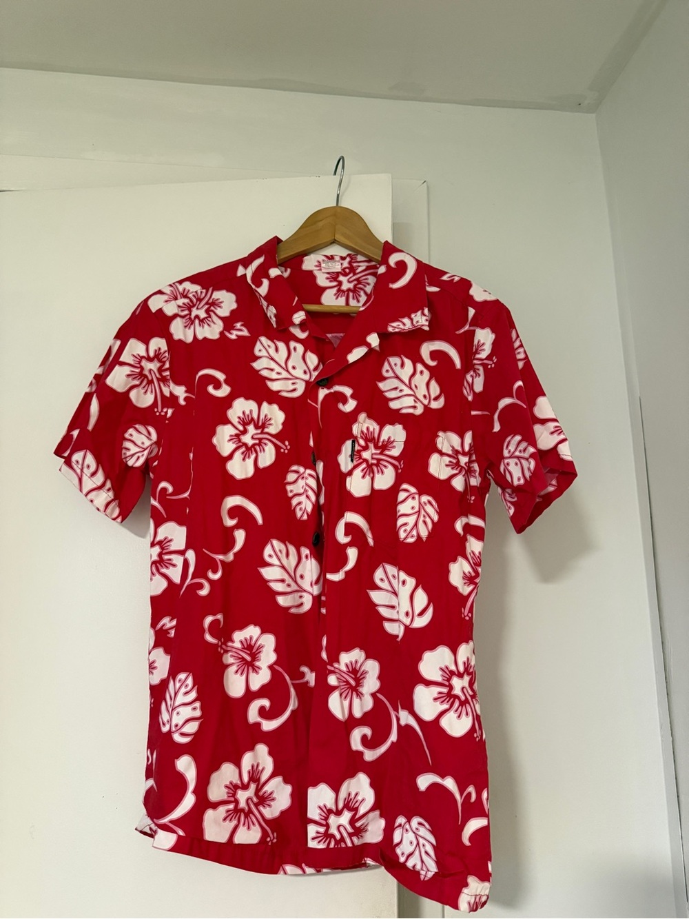 Men's cotton Red Hawaiian Floral Short-Sleeve Button-Down Shirt